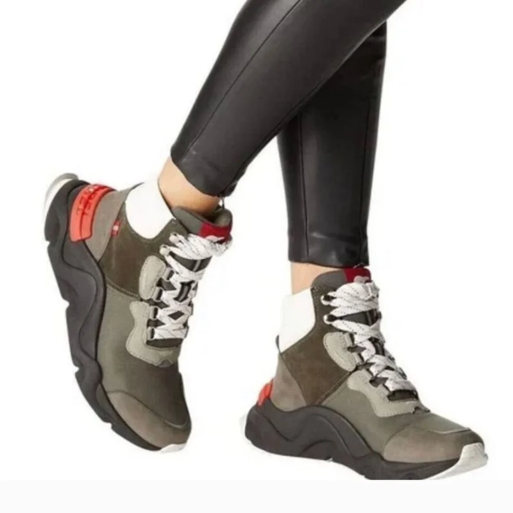 Sorel Kinetic Renegade Alphine‎ Tundra Waterproof Hiking Boot